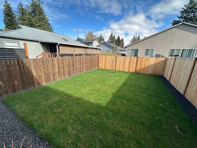 Building Photo - 1816 chipman St SE