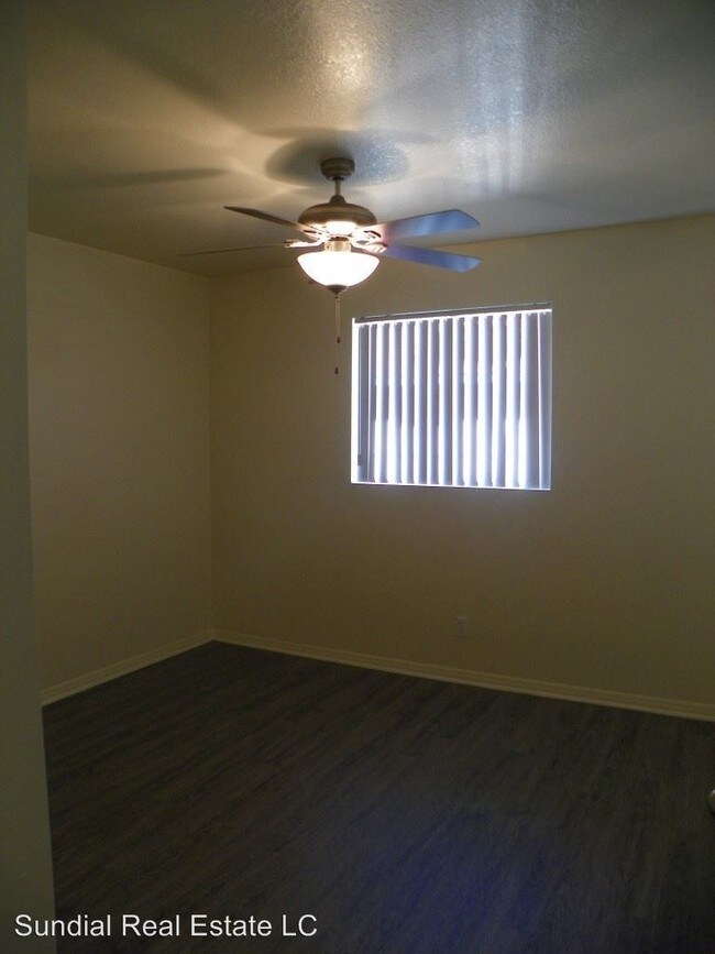 Building Photo - 65-65 N May