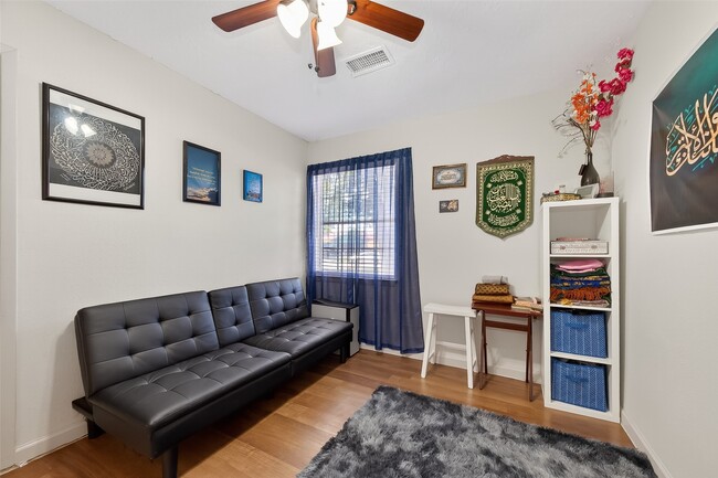 Building Photo - 10423 Permian Dr