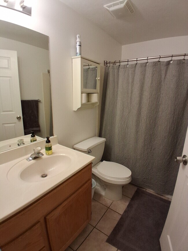 Building Photo - 509 Belmont Pl
