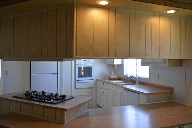 Building Photo - 13969 Rapture Rd