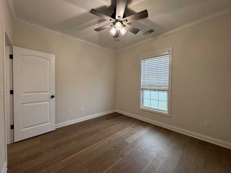 Building Photo - 119 Mount Moriah Blvd