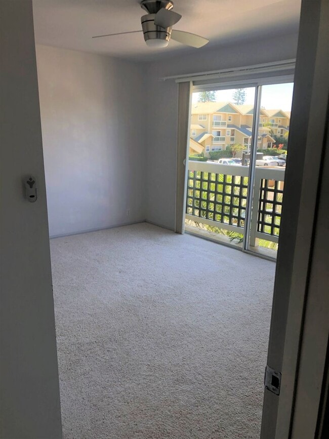 Building Photo - 2 Bedroom 2 Bath Town Home