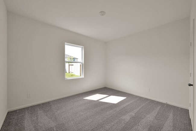 Building Photo - For Lease | 5 Bed, 4 Bath | 2,784 Sq Ft | Chapel Run Community |
