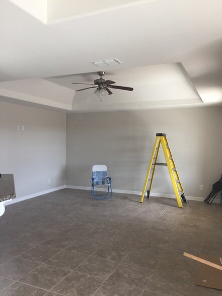 Building Photo - 6256 Panther Dr