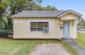 Building Photo - Adorable 1 bed, 1 bath Home Available in t...