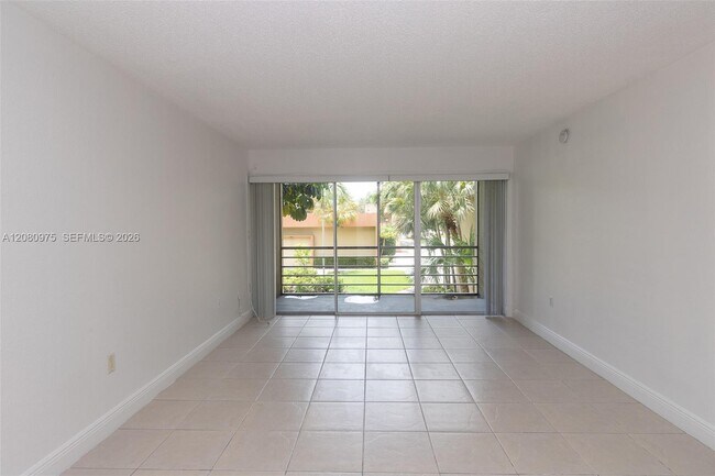 Building Photo - 4235 N University Dr