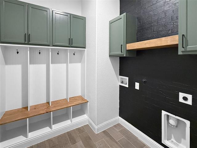 Building Photo - 15244 Holly Bay Ct