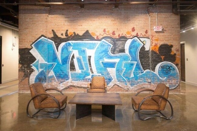 Building Photo - 806 Sampson St