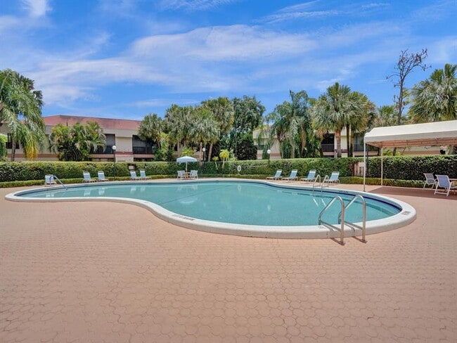 Building Photo - 2767 Carambola Cir S
