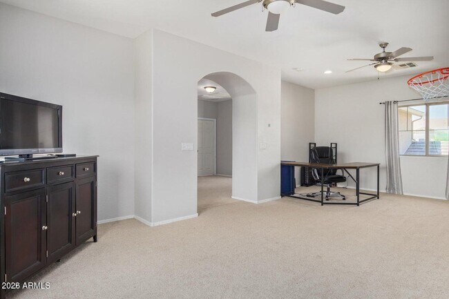 Building Photo - 939 E Sourwood Dr