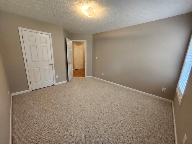 Building Photo - 1052 Ludwick Way