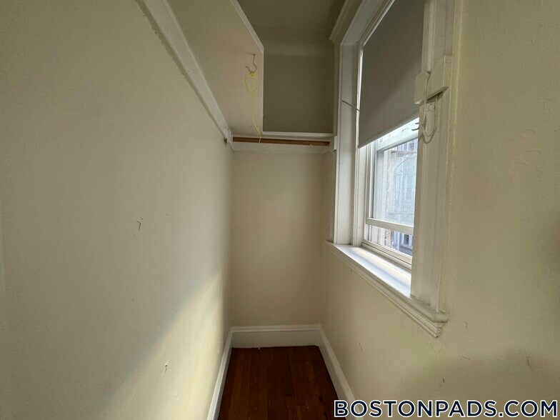 Building Photo - 1175 Boylston St
