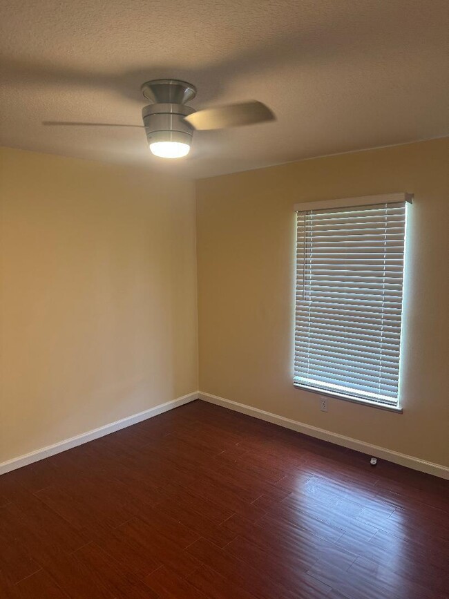 Building Photo - 2461 SW Webster Ln