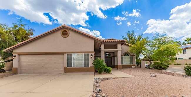 Building Photo - 9003 E Aster Dr