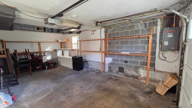 Building Photo - 127 Ursini Dr