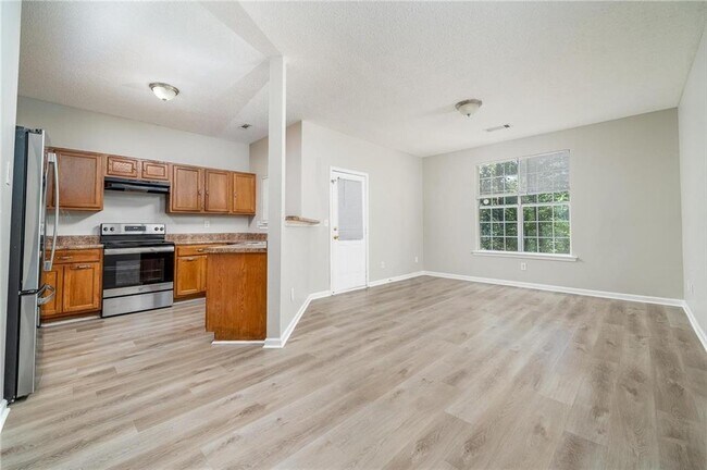 Building Photo - 7683 Creekside Ln