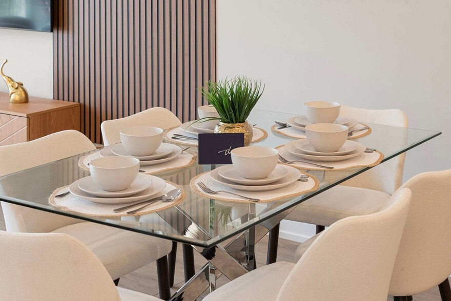 Building Photo - 2344 W Polk St