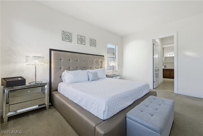 Building Photo - 4573 Tamarind Way