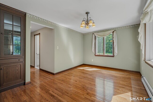 Building Photo - 82 Sill Ln