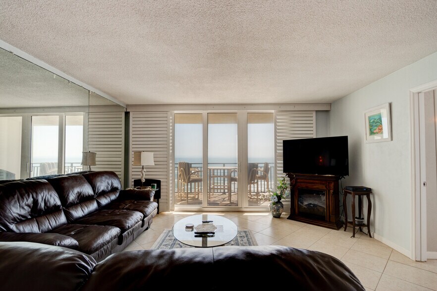 Building Photo - 915 Ocean Shore Blvd
