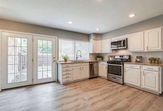 Building Photo - 6529 Chalk Ct