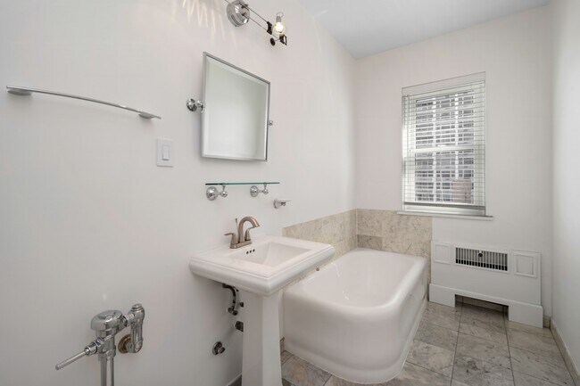 Building Photo - 4300 N Marine Dr
