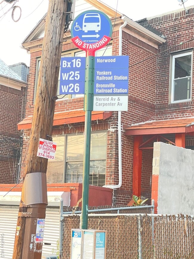 Building Photo - 4433 Carpenter Ave