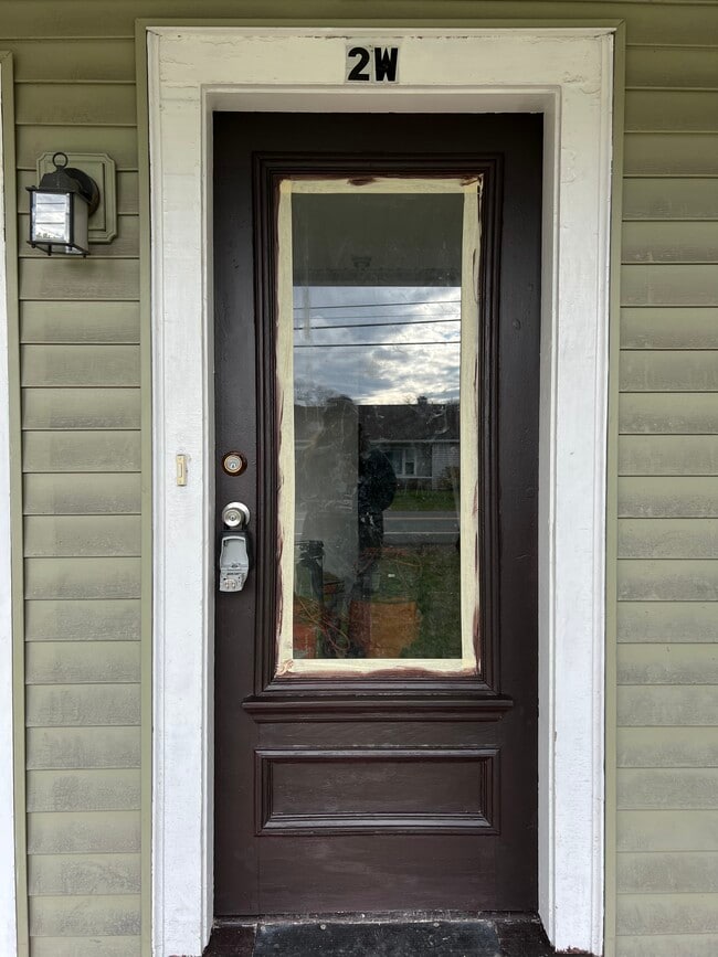 Building Photo - 421 NY-146