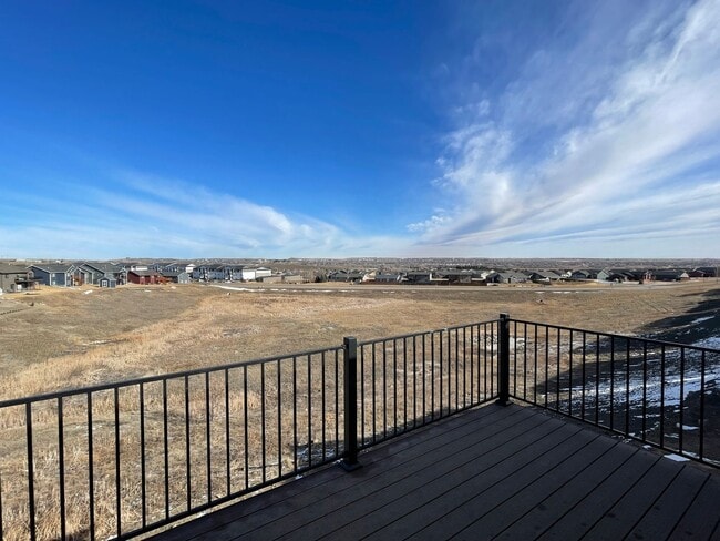 Building Photo - ~Applications Pending~ Newer 4 Bed, 3 Bath, 3 Car Garage Home for Rent