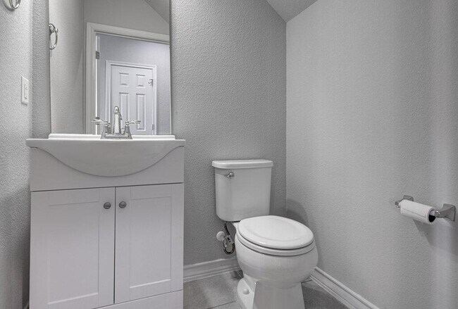 Building Photo - 11820 Coyote Call Way