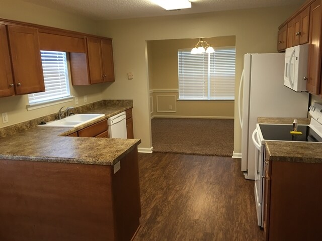 Building Photo - 429 Plantation Pl