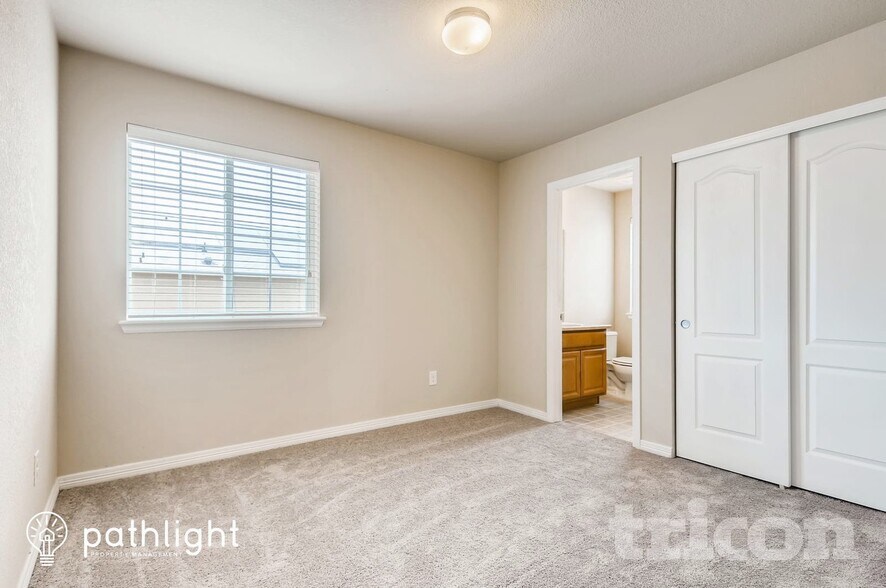 Building Photo - 161 N Newbern Way