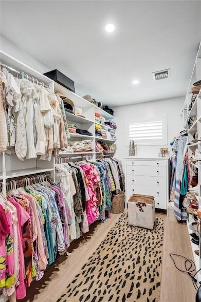 Building Photo - 3206 Robbins Rd