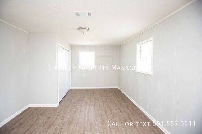 Building Photo - 1112 Ray Rd