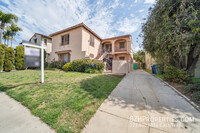 Building Photo - 1116 S Point View St