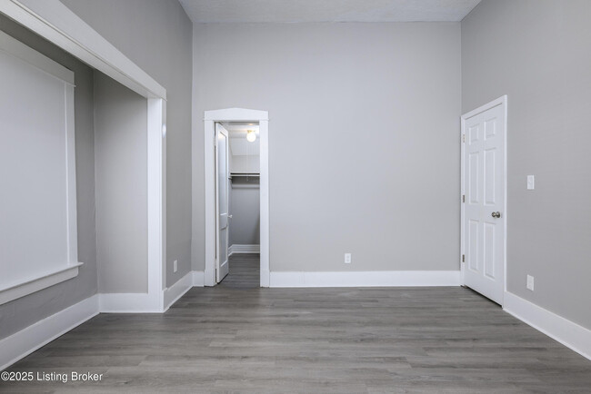 Building Photo - 1701 Hale Ave
