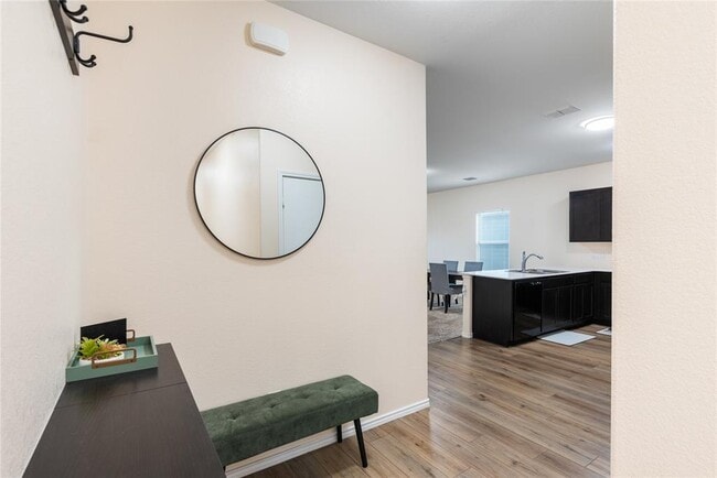 Building Photo - 509 Halfmoon Dr