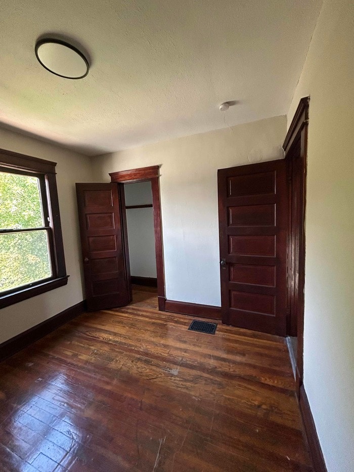 Building Photo - 3344 W 44th St