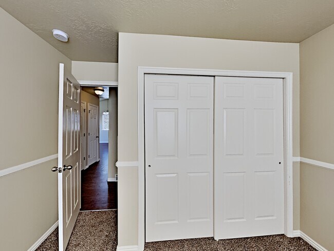 Building Photo - 163 Crystal Bay Drive