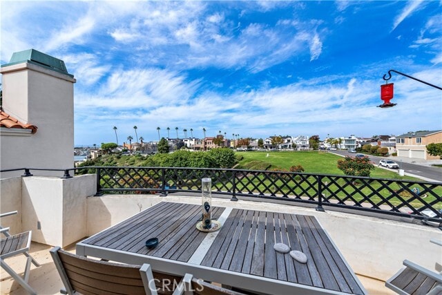 Building Photo - 414 Carnation Ave