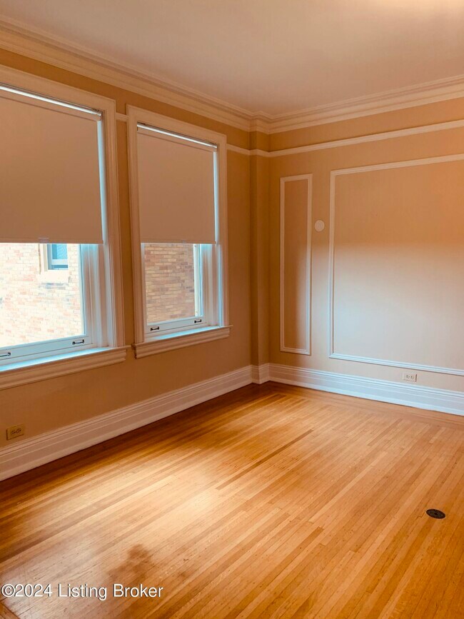 Building Photo - 2140 Bonnycastle Ave