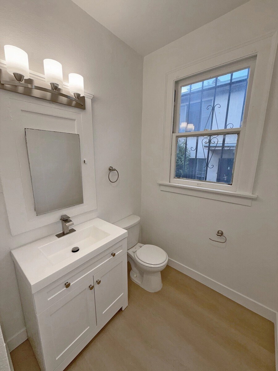 Building Photo - 2801 San Marino St