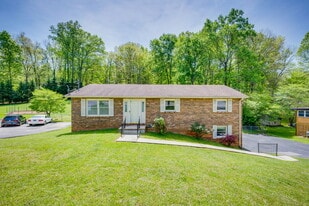 Building Photo - 146 Old Mill Rd