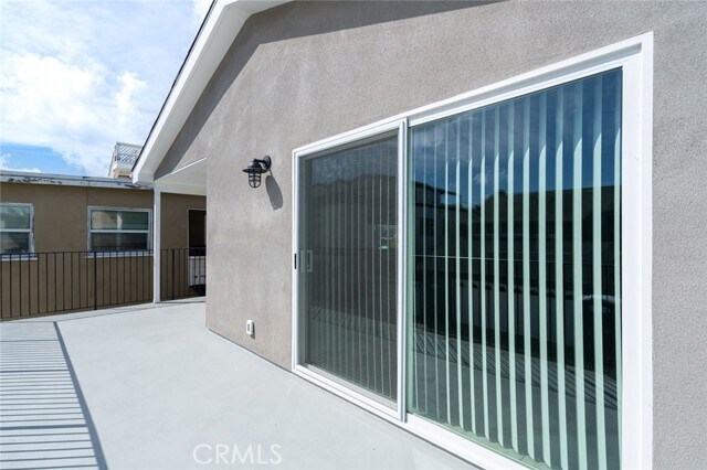 Building Photo - 905 W Balboa Blvd