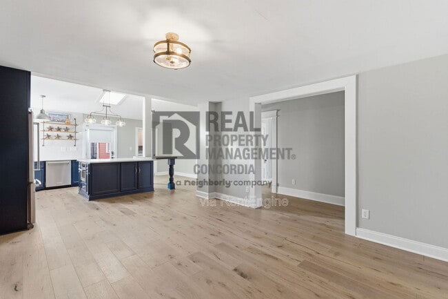 Building Photo - 1208 Woodland St