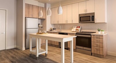 Building Photo - BLVD Ansel