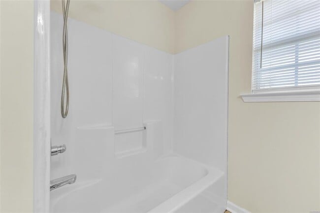 Building Photo - 1706 Jones Corner Rd