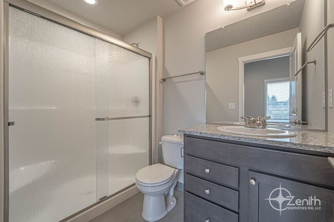 Building Photo - 4908 NE 2nd Ct