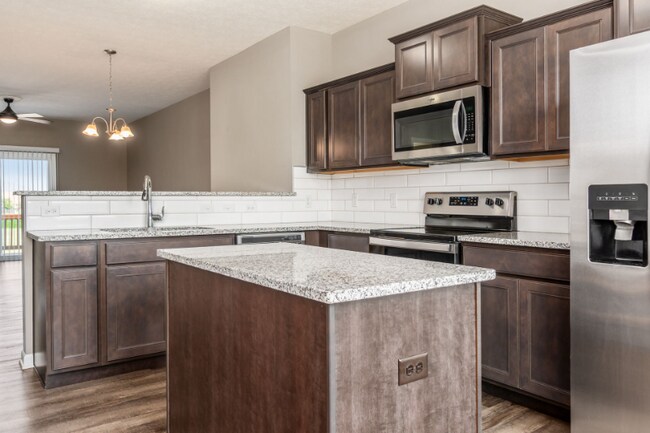 Building Photo - 280 Autumn Ridge Cir
